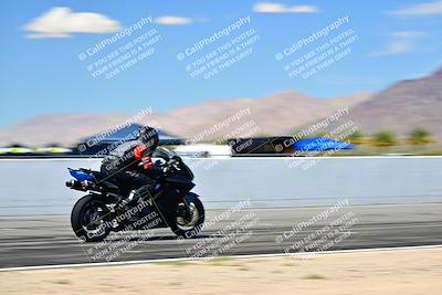 media/Mar-25-2024-Moto Forza (Mon) [[8d4319bd68]]/4-Novice Group/Session 4 Front Straight Speed Pans/